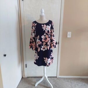 Eliza J sz12 Flower Bellsleeved Dress